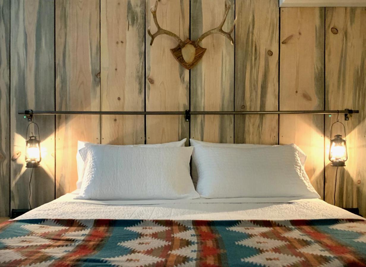 Outdoors Inn サンドポイント エクステリア 写真
