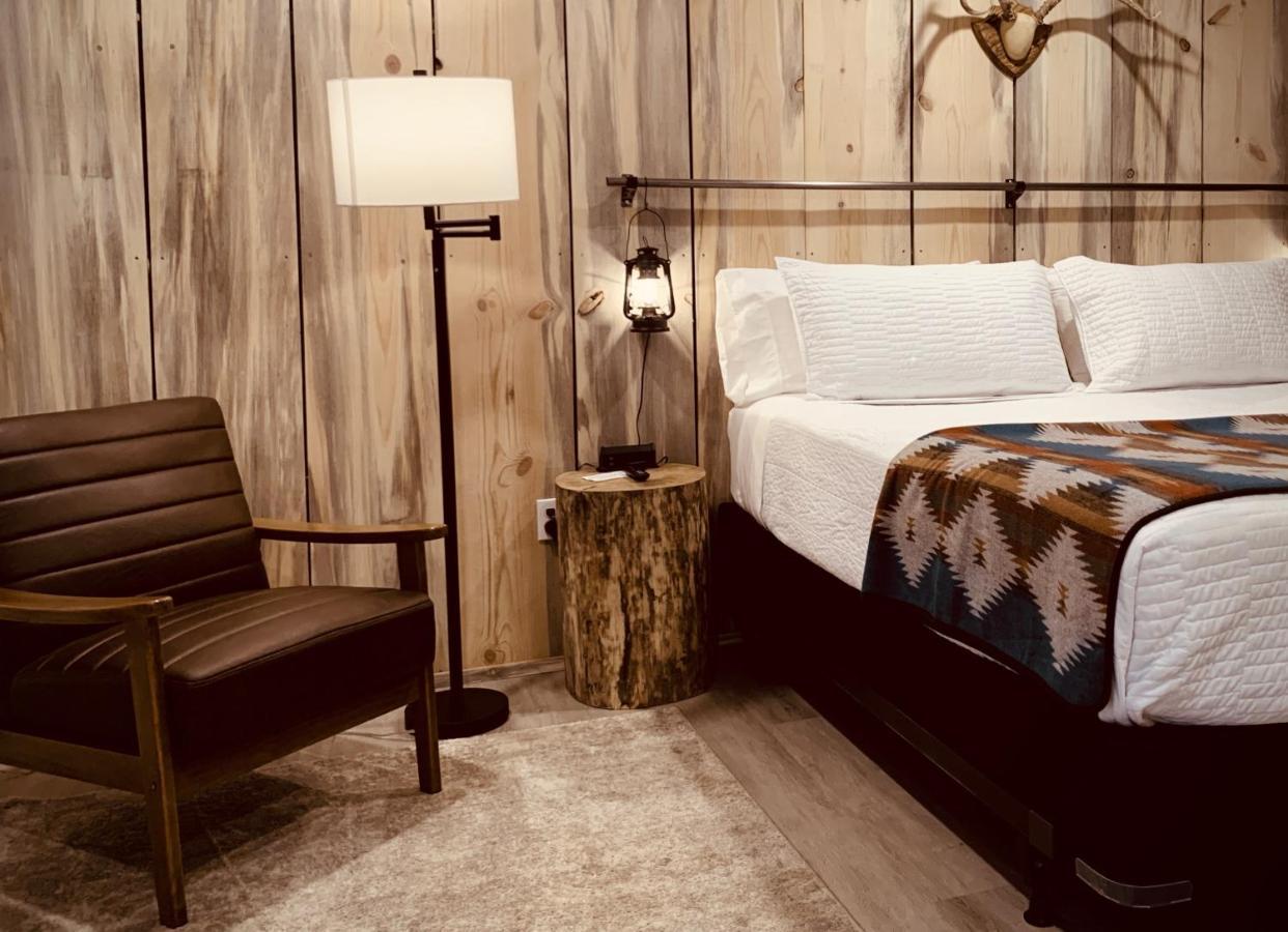 Outdoors Inn サンドポイント エクステリア 写真