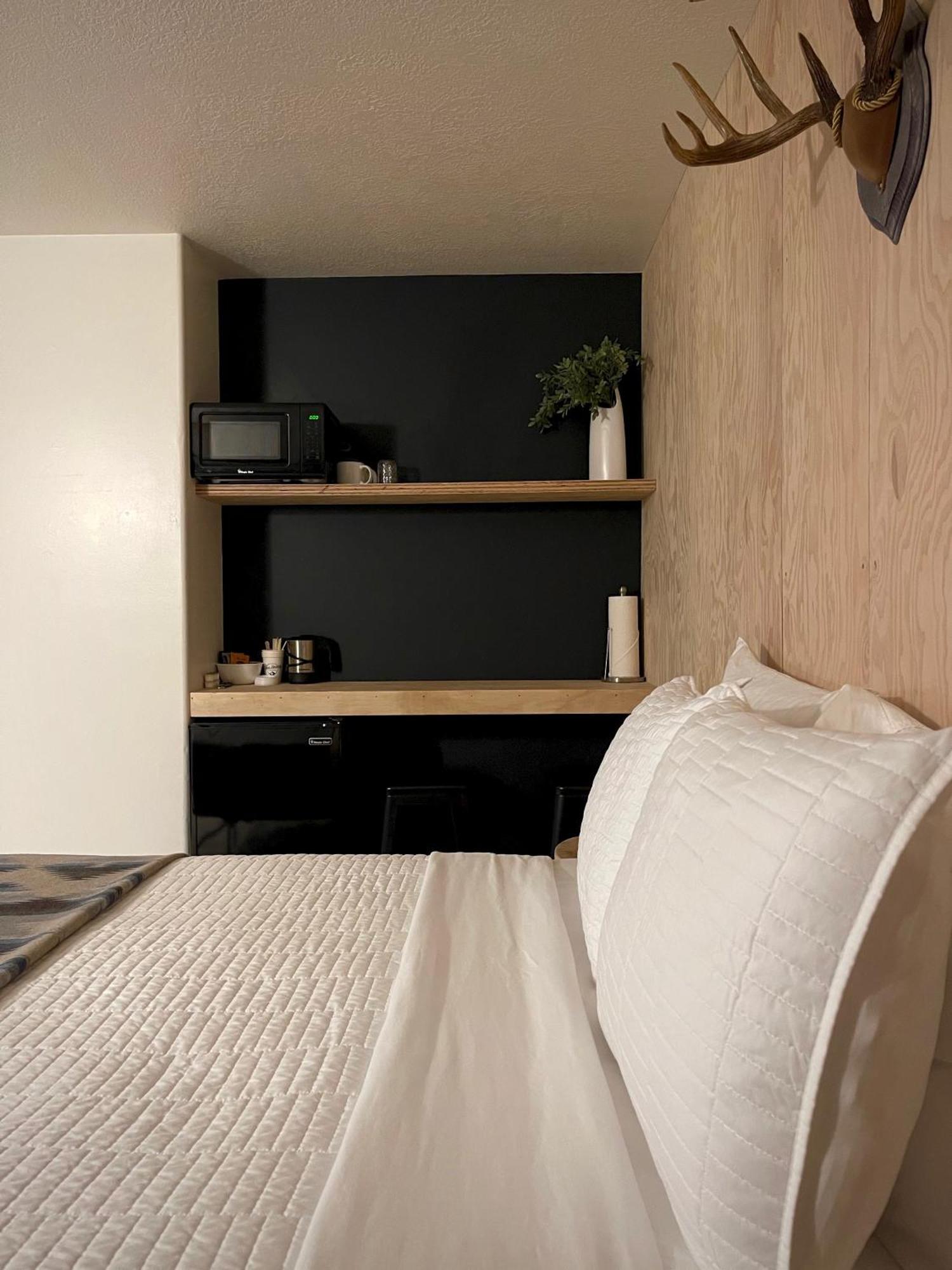 Outdoors Inn サンドポイント エクステリア 写真